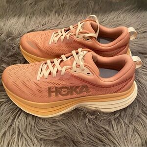 NWOT Women’s Hokas Bondi 8; Sandstone/Cream - Size 8